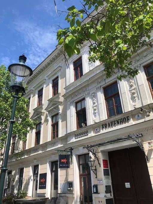 Paraderma Apartment Im Zentrum Baden Bei Wien Εξωτερικό φωτογραφία